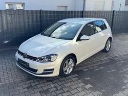Weiß Gebraucht 2013 VW Golf VII Comfortline Limousine | 10.695 € (Fairer Preis)