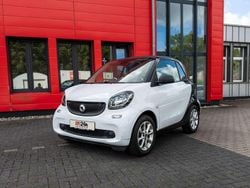 Weiß Gebraucht 2015 Smart ForTwo Coupé Kleinwagen | 8.999 € (Fairer Preis)