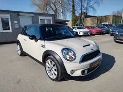 Weiß Gebraucht 2011 Mini Cooper Kleinwagen | 8.800 € (Teuer)