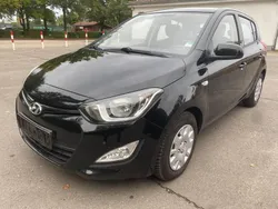 Schwarz Gebraucht 2013 Hyundai i20 Edition Limousine | 4.400 € (Fairer Preis)