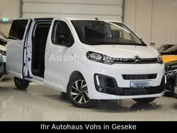 Weiß Gebraucht 2024 Citroën Spacetourer Feel Van | 35.970 € (Fairer Preis)