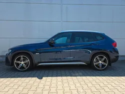Blau Gebraucht 2011 BMW X1 Performance SUV | 9.900 € (Guter Preis)