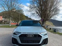 Silber Gebraucht 2019 Audi A1 Sportback Sport Kleinwagen | 20.000 € (Guter Preis)