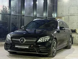Schwarz Gebraucht 2020 Mercedes C200 AMG Kombi | 18.950 € (Fairer Preis)