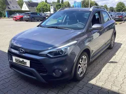 Star dust / met Gebraucht 2020 Hyundai i20 Active Limousine | 19.770 €