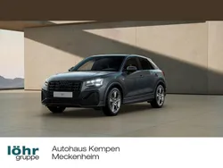 Navarrablau metallic Neu 2024 Audi Q2 S-Line SUV | 41.990 € (Etwas zu teuer)
