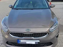 Braun Gebraucht 2019 Kia Ceed GT GT-Line Kombi | 23.999 € (Teuer)