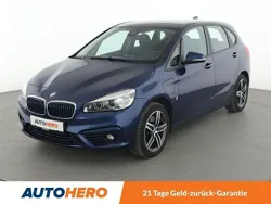 Blau Gebraucht 2017 BMW 225 Active Tourer Sport Line Van / Kleinbus | 16.120 € (Guter Preis)