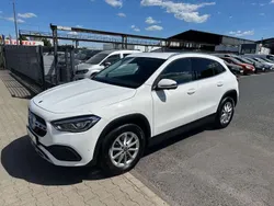 Mercedes GLA220
