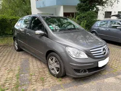 Grau Gebraucht 2007 Mercedes B200 Edition Van / Kleinbus | 2.500 € (Guter Preis)