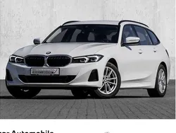 Weiß Gebraucht 2024 BMW 318 Shadowline Kombi | 35.490 € (Fairer Preis)
