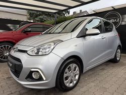 Silber Gebraucht 2016 Hyundai i10 Trend Kleinwagen | 9.480 € (Fairer Preis)