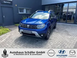 Blau Gebraucht 2020 Dacia Duster Celebration SUV | 14.885 € (Fairer Preis)