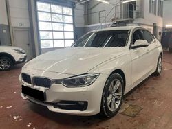 Weiß Gebraucht 2012 BMW 318 Limousine | 4.500 € (Superpreis)