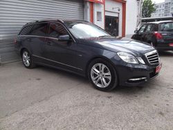 Grau Gebraucht 2011 Mercedes E250 Limousine | 13.699 € (Fairer Preis)