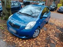 Blau Gebraucht 2007 Toyota Yaris Kleinwagen | 2.800 € (Guter Preis)
