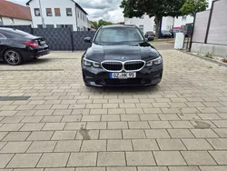 Schwarz Gebraucht 2022 BMW 320 Advantage Kombi | 22.999 € (Superpreis)