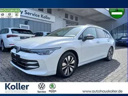 Weiß Gebraucht 2024 VW Golf VIII Goal Kombi | 29.570 €