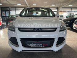 Frozen white Gebraucht 2015 Ford Kuga Trend SUV | 11.590 € (Guter Preis)