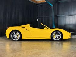 Gelb Gebraucht 2016 Ferrari 488 Cabrio | 199.000 €