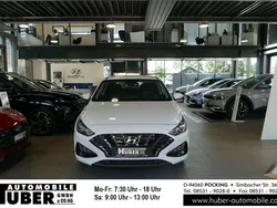 Weiß Neu 2024 Hyundai i30 Trend Limousine | 25.790 € (Guter Preis)
