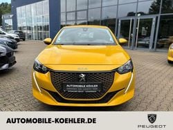 Gelb Gebraucht 2021 Peugeot e-208 GT Kleinwagen | 15.890 € (Fairer Preis)