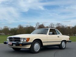Beige Gebraucht 1988 Mercedes 560 Cabrio | 41.999 €