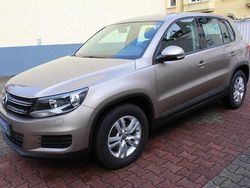 Beige Gebraucht 2014 VW Tiguan Trendline SUV | 10.490 € (Fairer Preis)