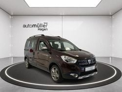 Turmalinbraun Gebraucht 2017 Dacia Dokker Celebration Van | 10.490 € (Guter Preis)