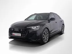 Mythosschwarz metallic Gebraucht 2024 Audi Q8 Ambiente SUV | 68.888 € (Etwas zu teuer)