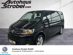 Deep black perleffekt Gebraucht 2018 VW Multivan Comfortline Van / Kleinbus | 38.990 € (Etwas zu teuer)