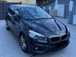 Schwarz Gebraucht 2017 BMW 218 Gran Tourer Advantage Van / Kleinbus | 10.999 € (Guter Preis)