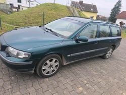 Grün Gebraucht 2000 Volvo V70 Kombi | 998 € (Guter Preis)