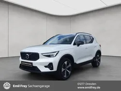 Weiß Gebraucht 2024 Volvo XC40 Plus SUV | 34.400 € (Guter Preis)