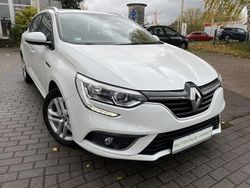 Weiß Gebraucht 2017 Renault Mégane GrandTour Business Kombi | 9.990 € (Guter Preis)