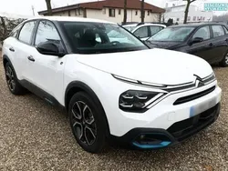Schneeweiß Gebraucht 2023 Citroën e-C4 Feel Limousine | 20.627 € (Superpreis)