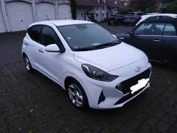 Weiß Gebraucht 2021 Hyundai i10 Style Kleinwagen | 11.900 € (Fairer Preis)