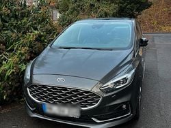 Grau Gebraucht 2020 Ford S-MAX Vignale Van / Kleinbus | 21.300 € (Etwas zu teuer)