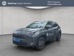 Storm grey metallic, dach schw Neu 2025 Toyota Yaris Cross Sport SUV | 36.690 € (Teuer)