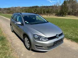Grau Gebraucht 2015 VW Golf VII Trendline Kombi | 11.490 € (Fairer Preis)