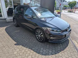 Schwarz Gebraucht 2019 VW Golf Sportsvan Join Van / Kleinbus | 18.880 € (Fairer Preis)