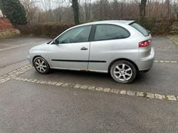 Silber Gebraucht 2003 Seat Ibiza Kleinwagen | 900 € (Superpreis)