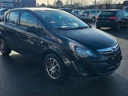 Schwarz Gebraucht 2014 Opel Corsa Energy Limousine | 5.390 € (Etwas zu teuer)
