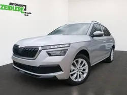 Brilliantsilber Gebraucht 2023 Skoda Kamiq Tour SUV | 21.950 € (Fairer Preis)