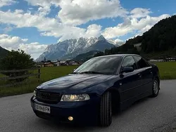 Blau Gebraucht 2000 Audi A4 Limousine | 3.000 €
