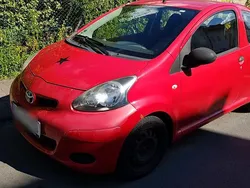 Rot Gebraucht 2010 Toyota Aygo Kleinwagen | 1.350 € (Guter Preis)