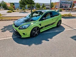 Grün Gebraucht 2010 Ford Focus Ultimate Coupé | 38.499 €