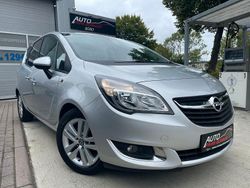 Silber Gebraucht 2015 Opel Meriva Style Van / Kleinbus | 8.890 € (Fairer Preis)