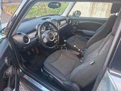 Silber Gebraucht 2006 Mini Clubman Kombi | 2.399 €