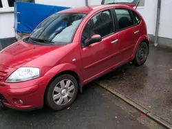Rot Gebraucht 2005 Citroën C3 Exclusive Kleinwagen | 4.000 €